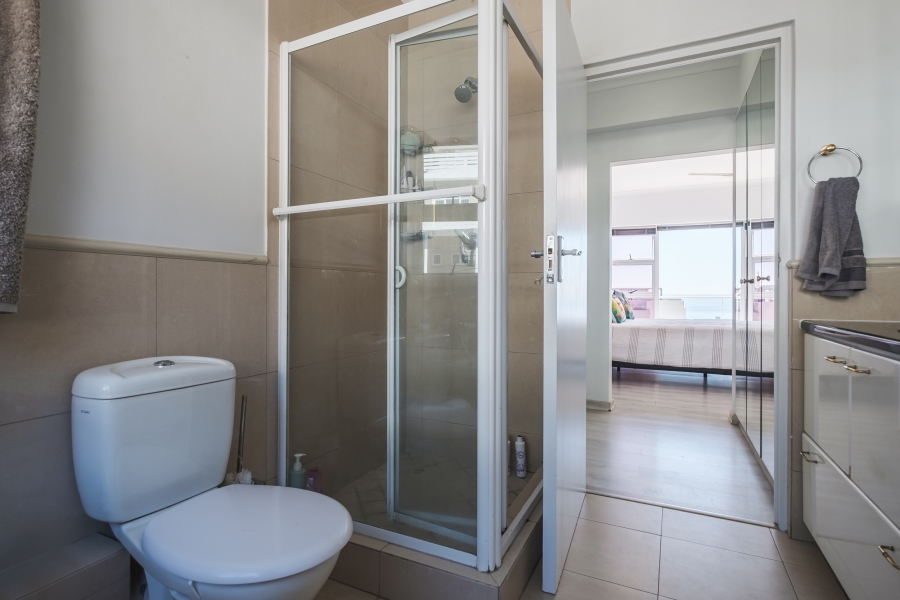 3 Bedroom Property for Sale in Sea Point Western Cape